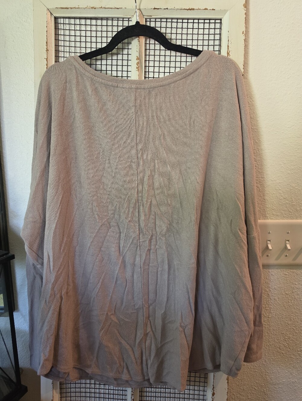 Express Sweater - Picture 3 of 3